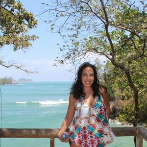 Meet your Posher, Nina